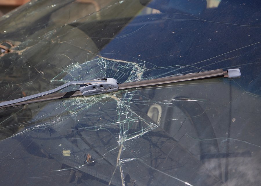 Windshield replacement Ray