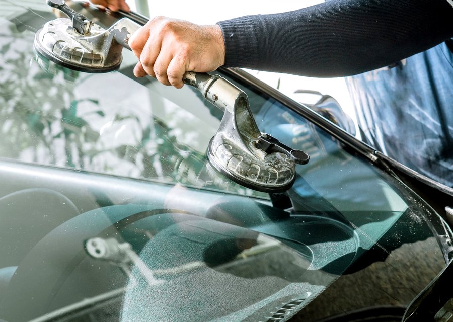 Windshield replacement Tickfaw