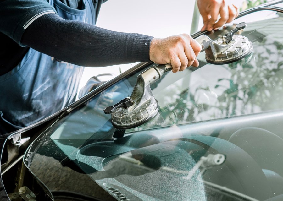 Windshield replacement Madison Heights