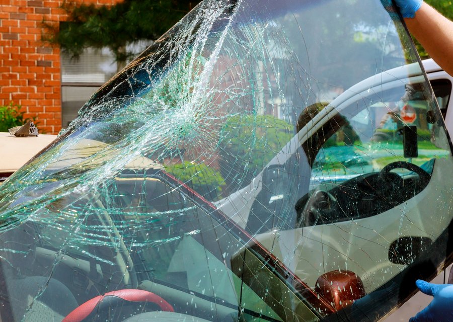 Windshield replacement Bedford