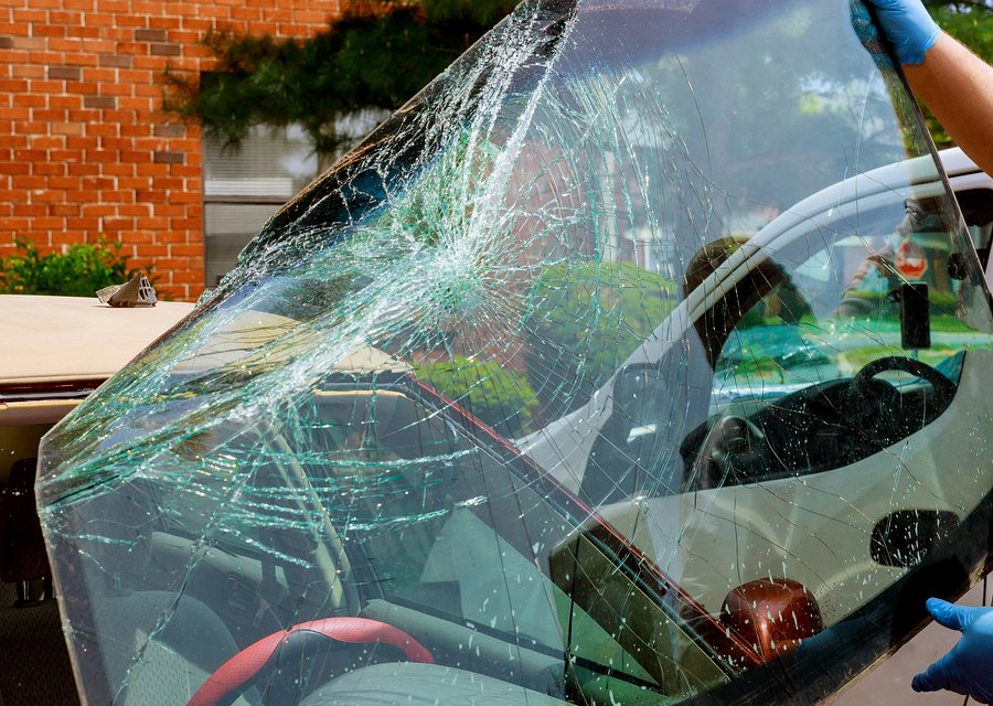 Windshield replacement Portage