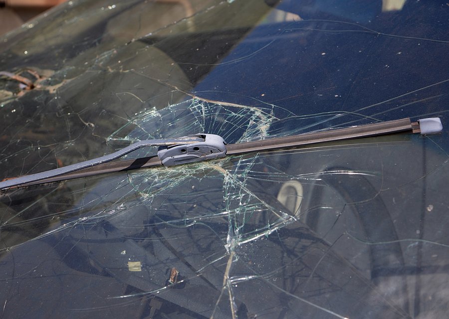 Windshield replacement Charlevoix