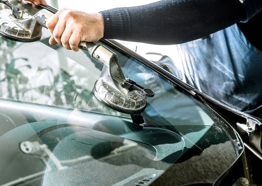 Windshield replacement Lutz