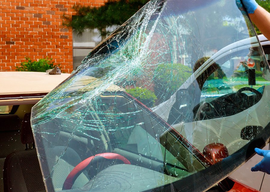 Auto glass repair MI