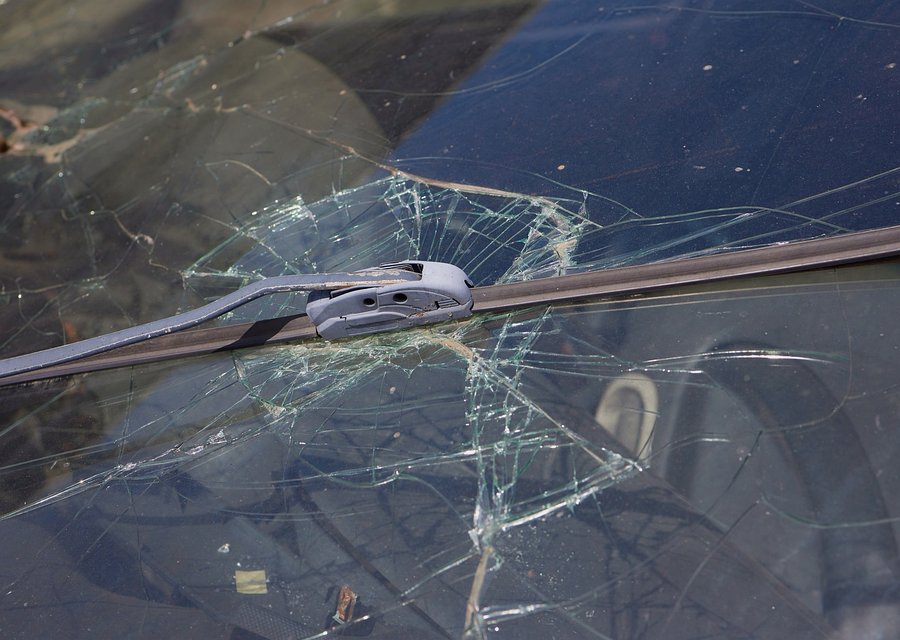 Auto glass repair MI