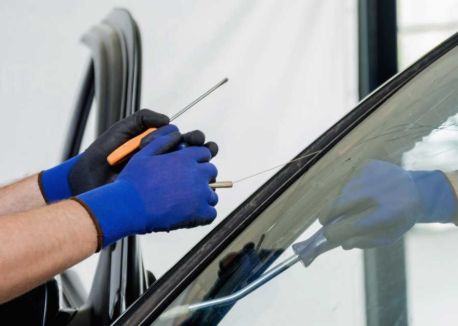 Auto glass repair MI