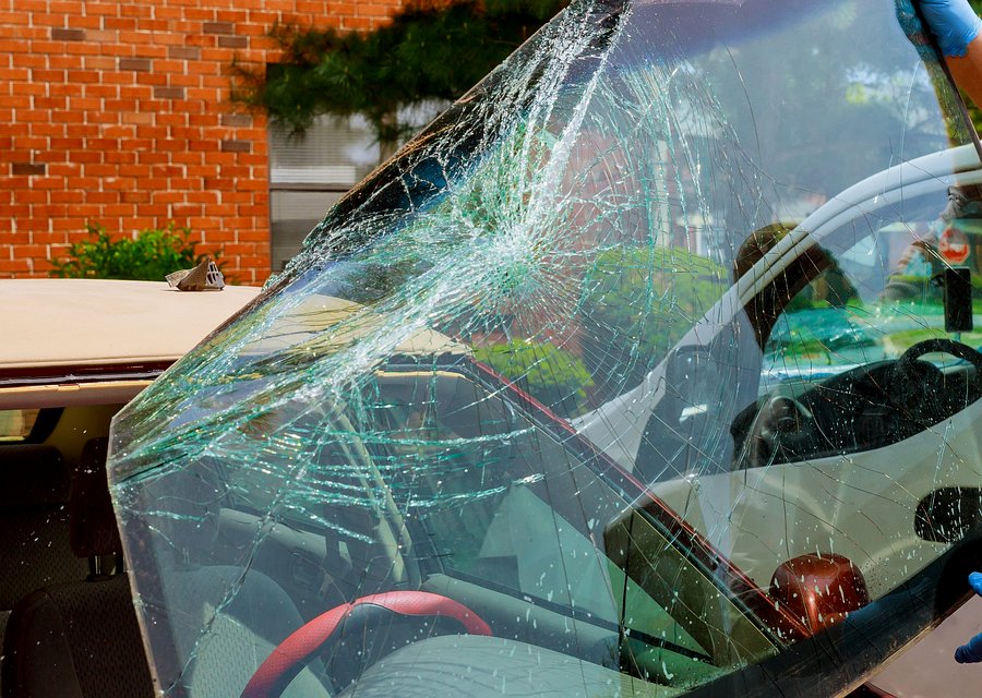 Auto glass repair CA