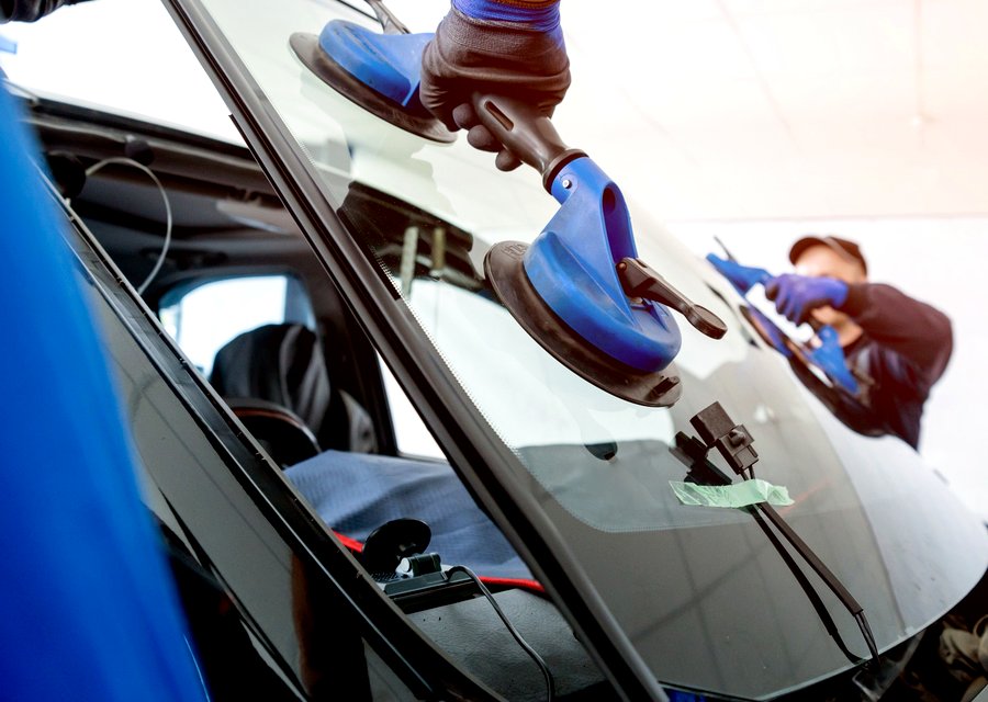 Auto glass repair MI