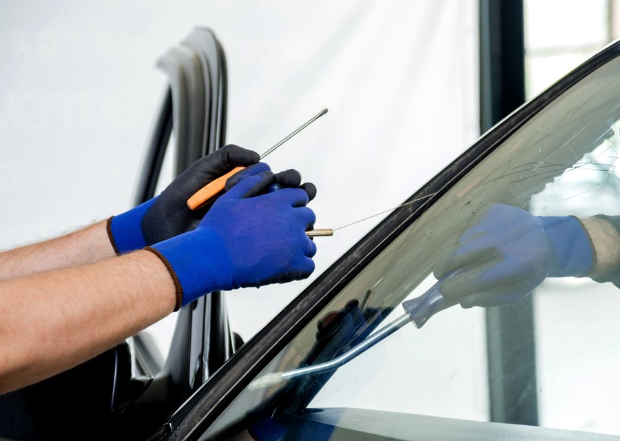Auto glass repair FL