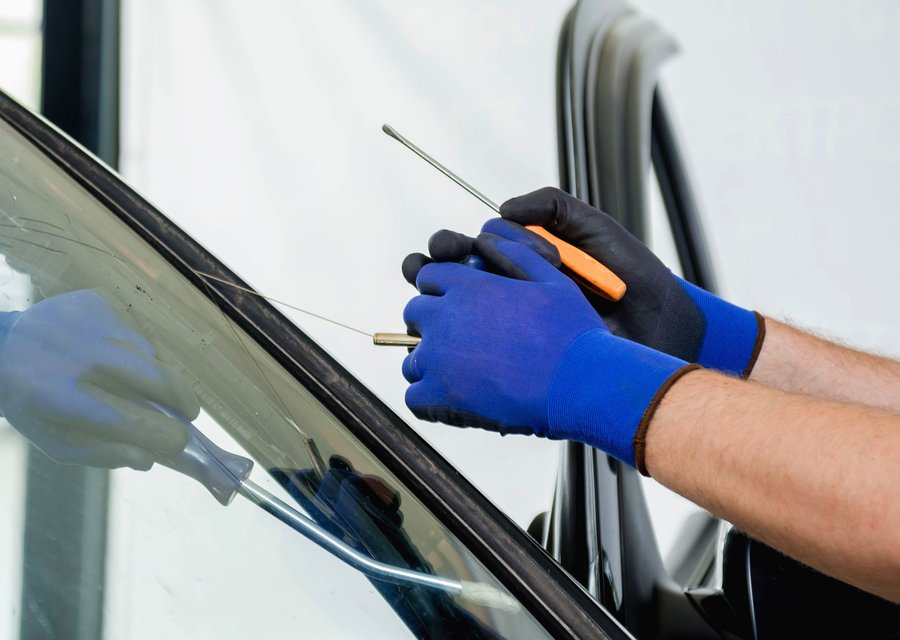 Auto glass repair FL