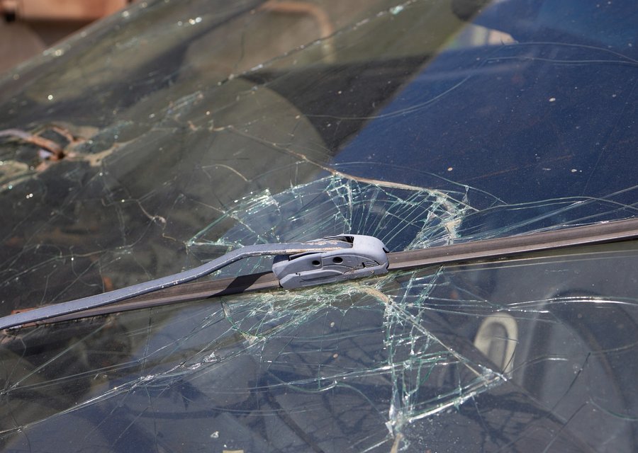 Auto glass repair MI