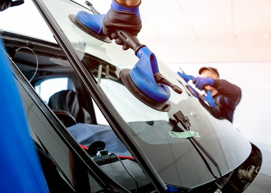 Auto glass repair MI