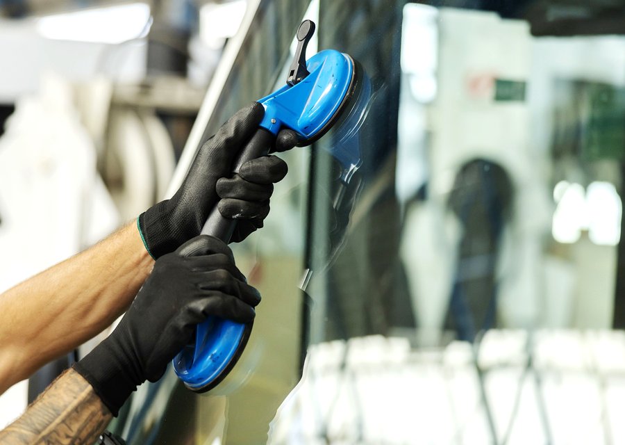 Auto glass repair FL