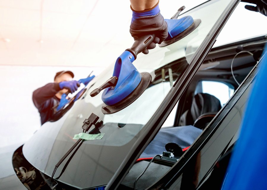 Auto glass repair CA