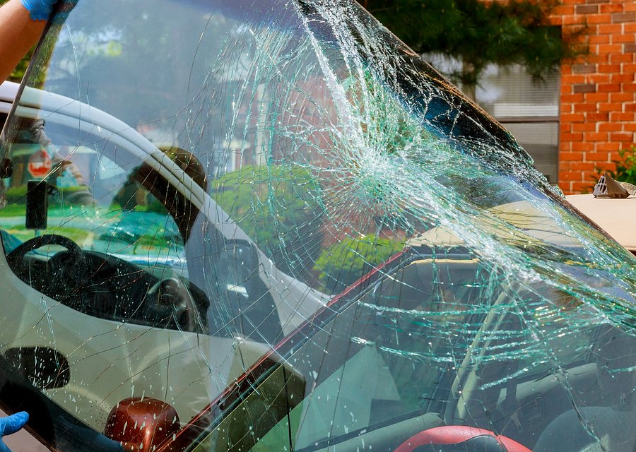 Auto glass repair KS