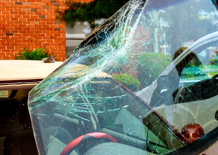 Auto glass repair MI