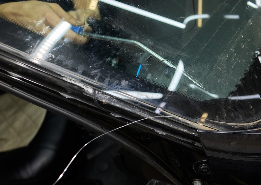Auto glass repair MI