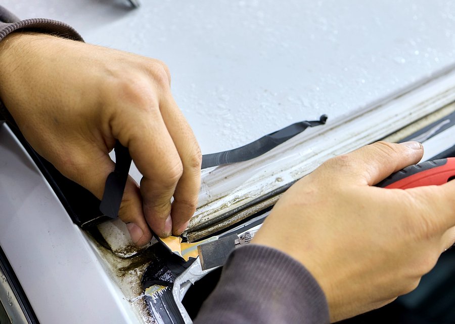 Auto glass repair MI