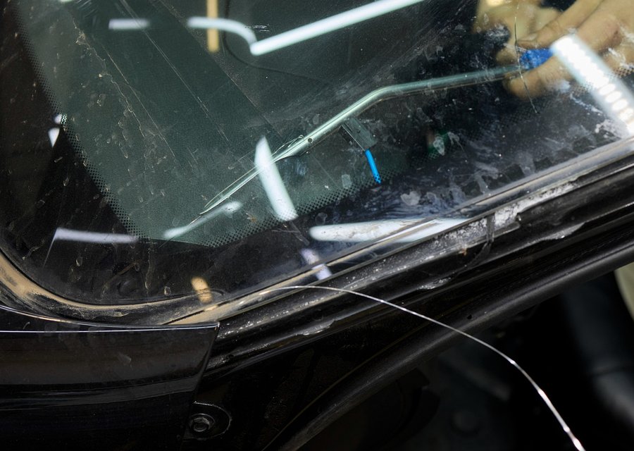 Auto glass repair MI