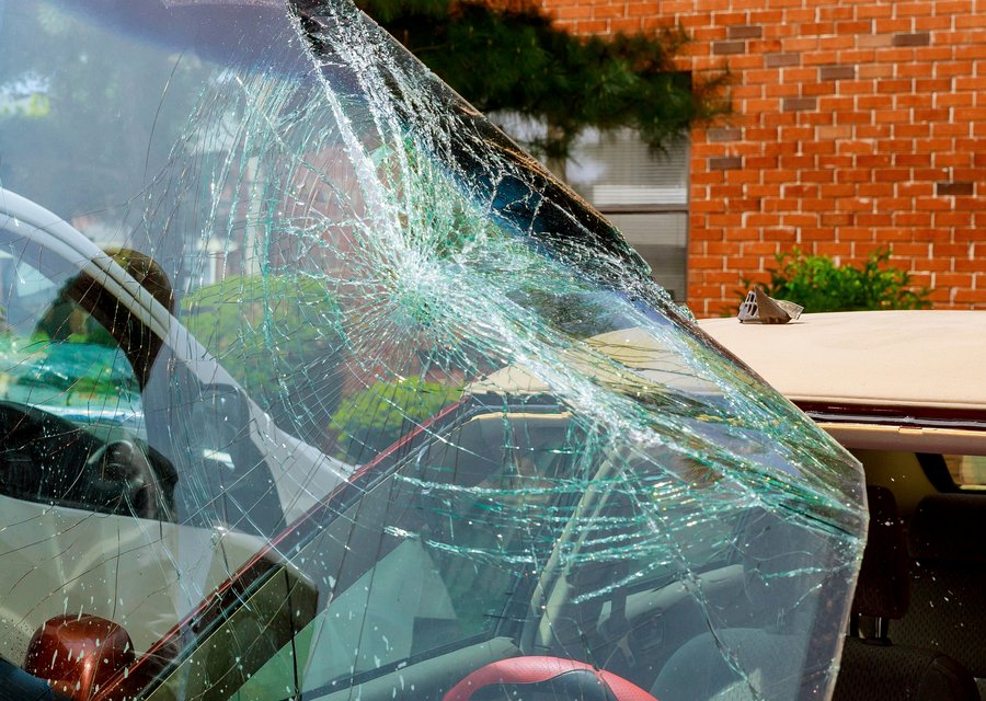 Auto glass repair MI