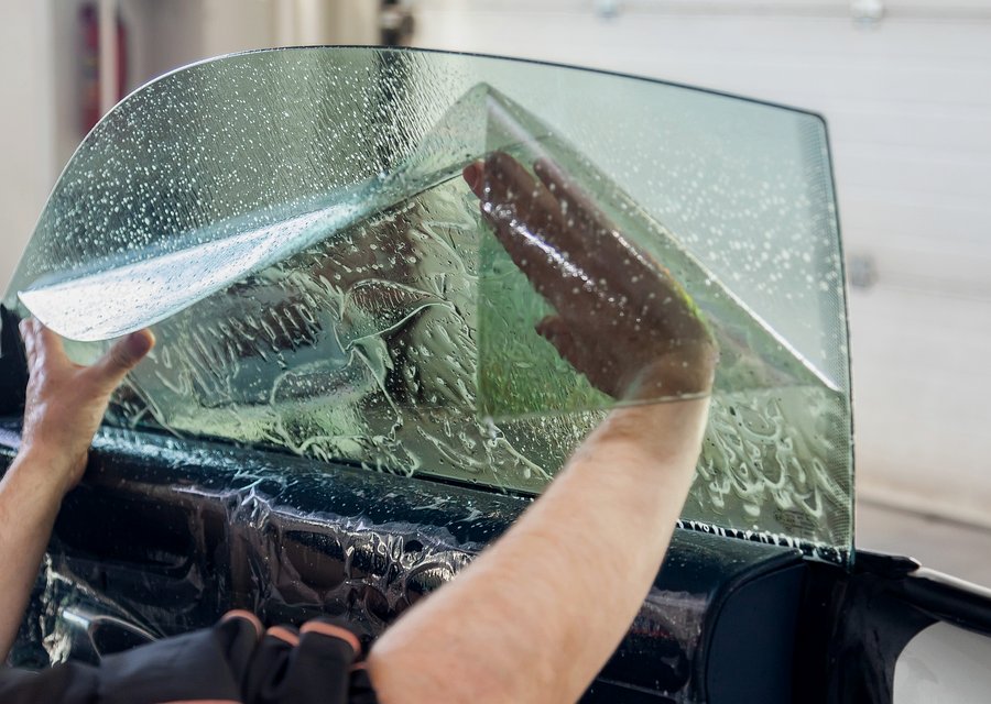 Auto glass repair MI