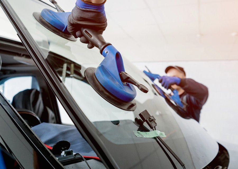 Auto glass repair CA