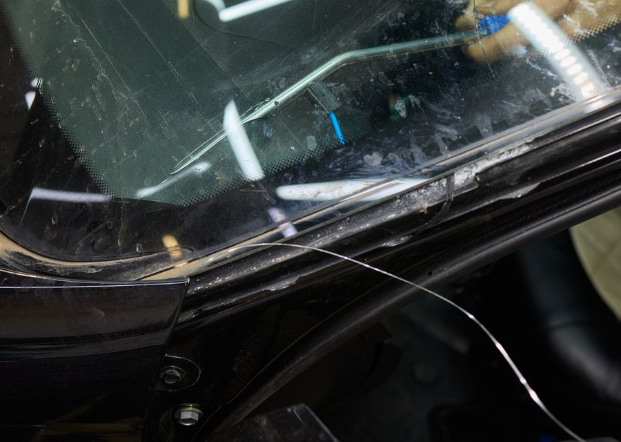 Auto glass repair MI