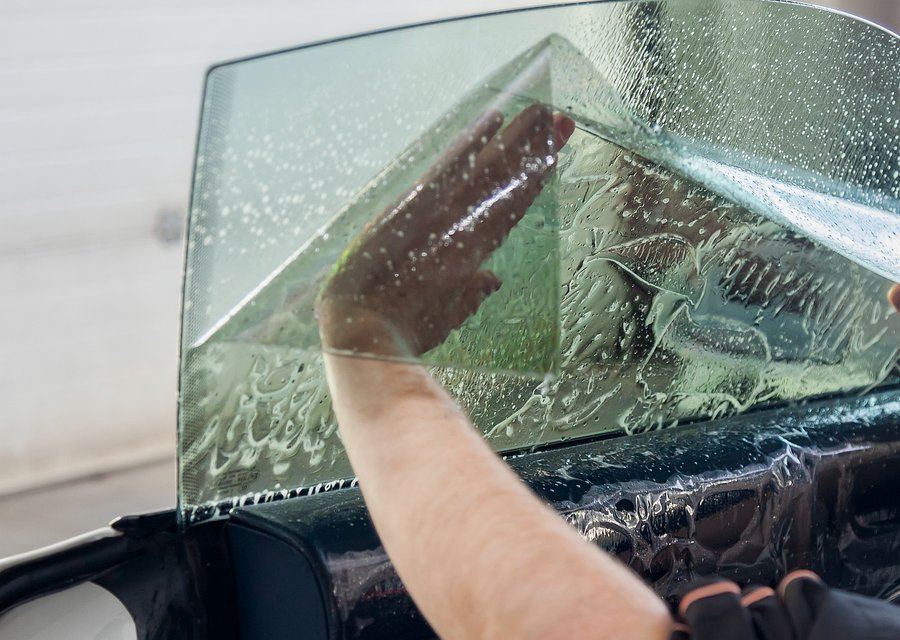 Auto glass repair MI