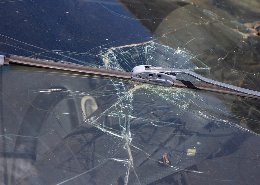 Auto glass repair MI