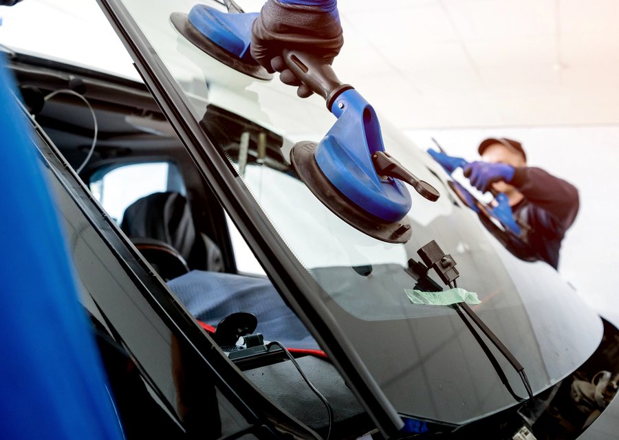 Auto glass repair MI