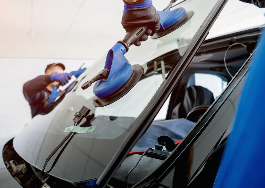 Auto glass repair MI