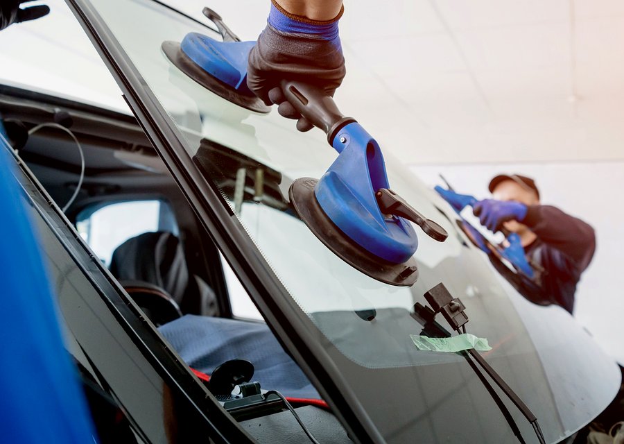 Auto glass repair FL