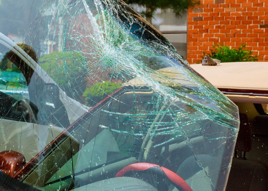 Auto glass repair MI