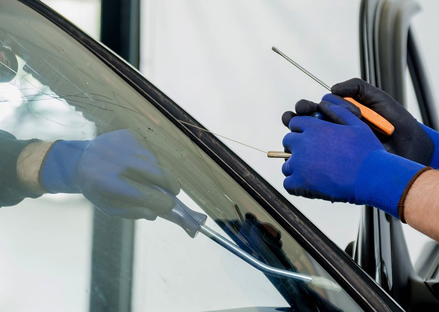 Auto glass repair FL