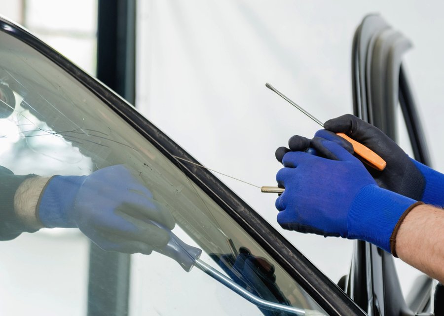 Auto glass repair FL