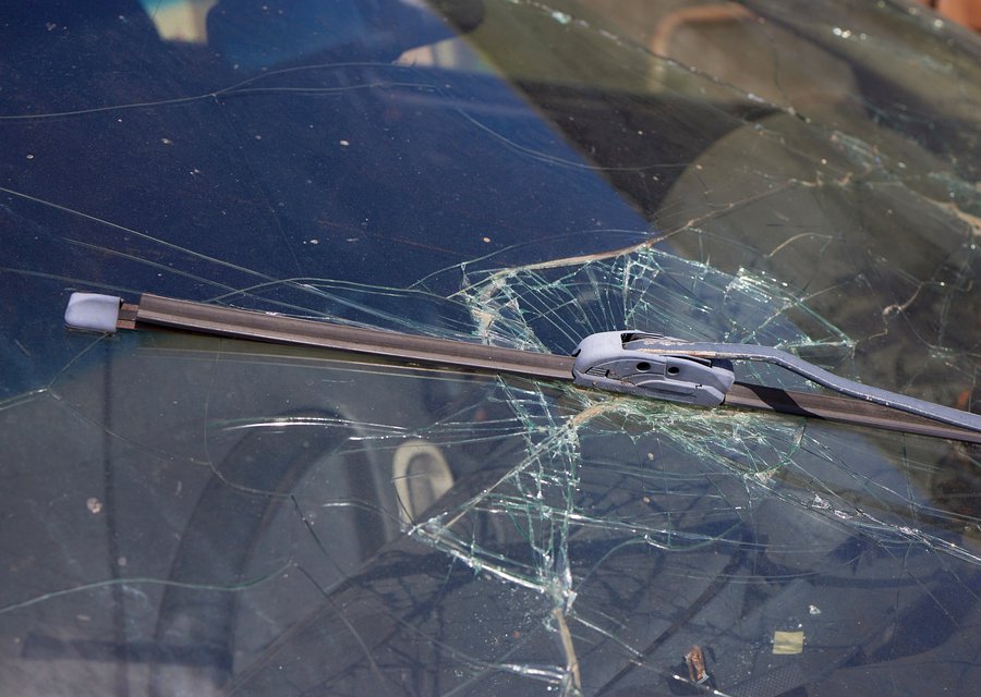 Auto glass repair CA