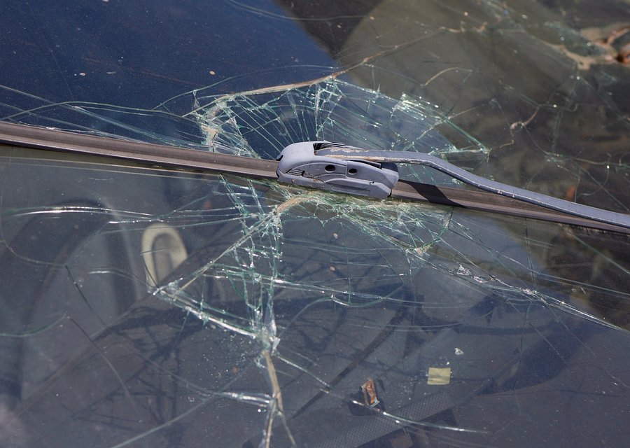 Auto glass repair FL