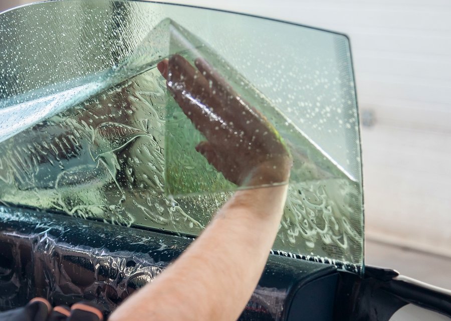 Auto glass repair MI