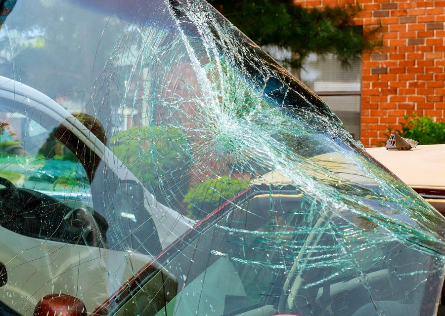 Auto glass repair MI