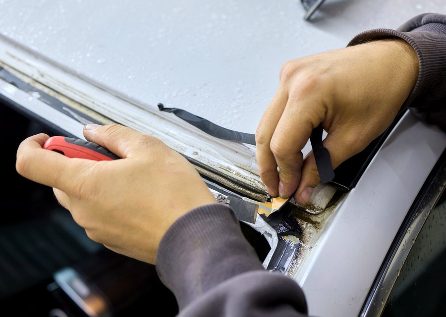 Auto glass repair FL
