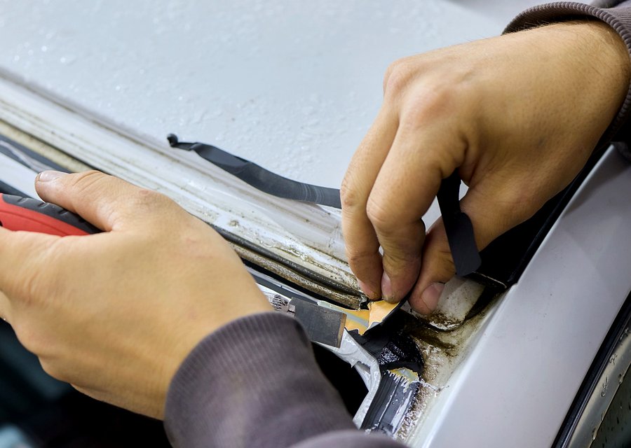 Auto glass repair CA