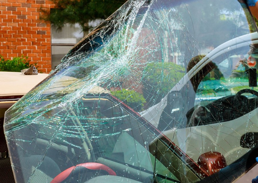 Auto glass repair MI