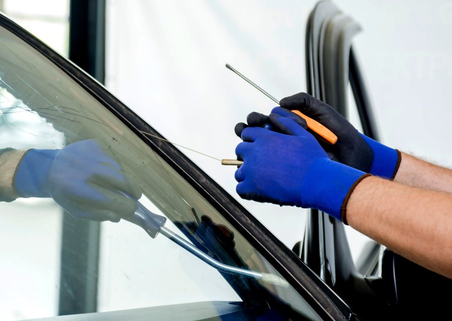Auto glass repair MI