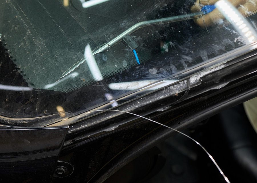Auto glass repair CA