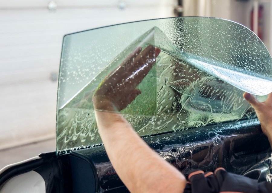 Auto glass repair MI