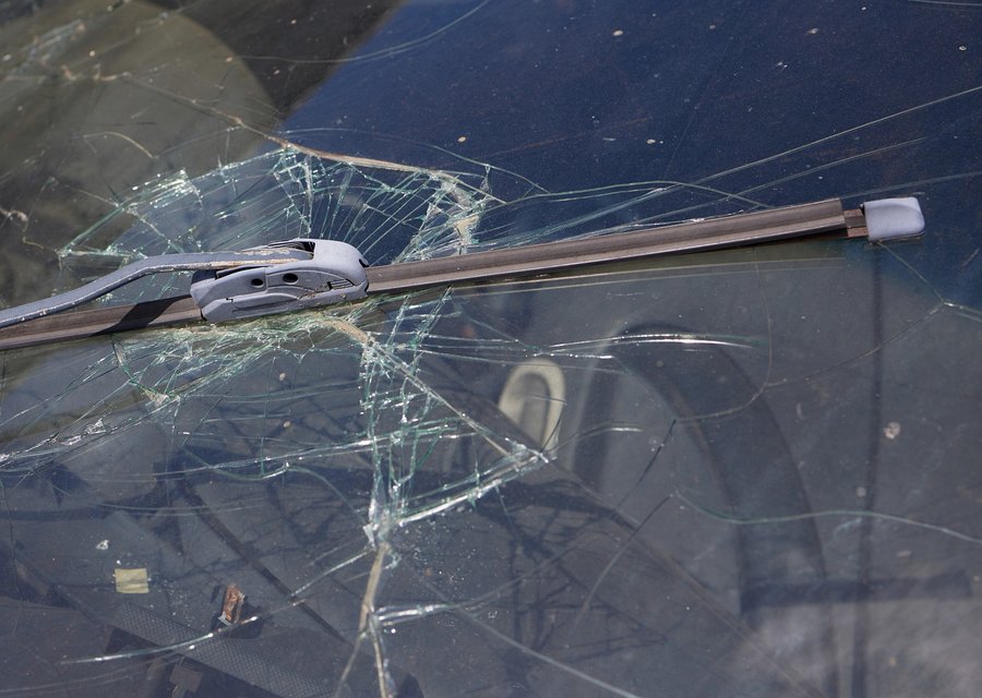 Auto glass repair KS