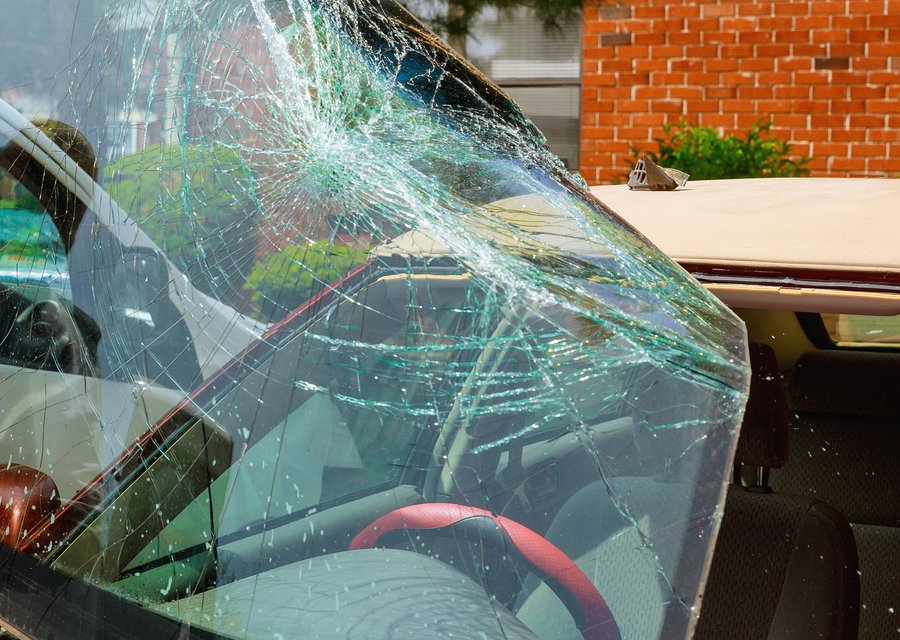 Auto glass repair MI
