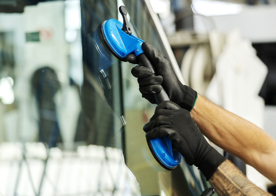 Auto glass repair FL