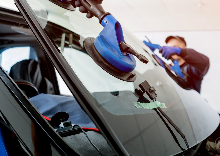 Auto glass repair FL