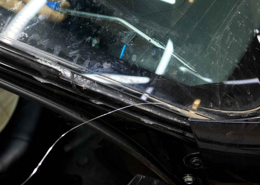Auto glass repair MI